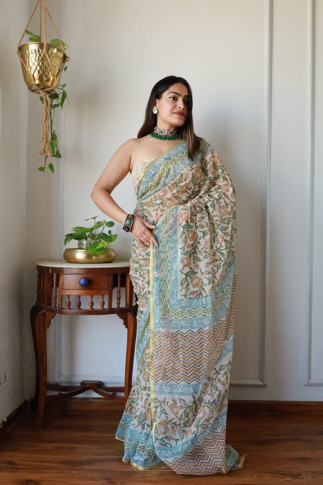 Hand Brush Painted Chiffon Saree with Blouse