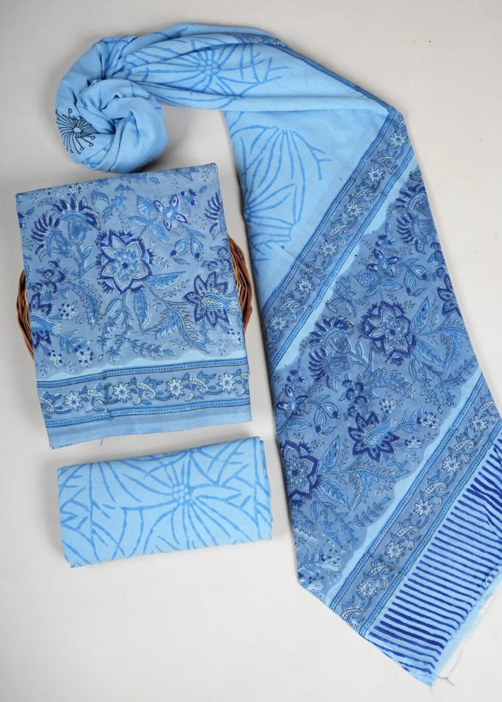 Bagru Grace – Handblock Cotton Suit Set with Malmal Dupatta
