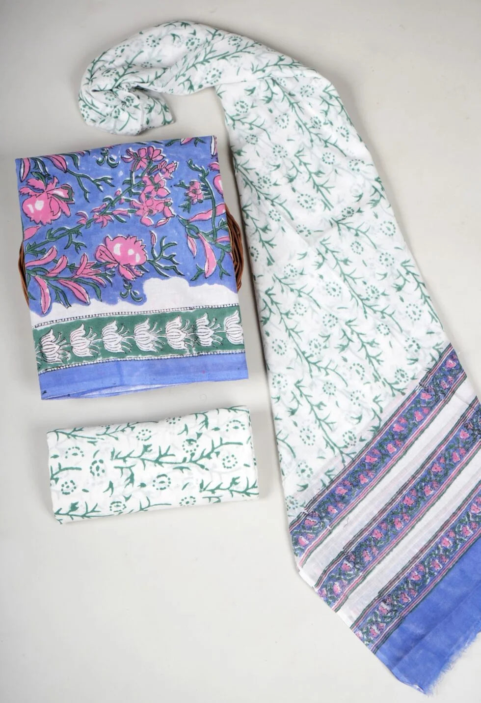 Bagru Grace – Handblock Cotton Suit Set with Malmal Dupatta