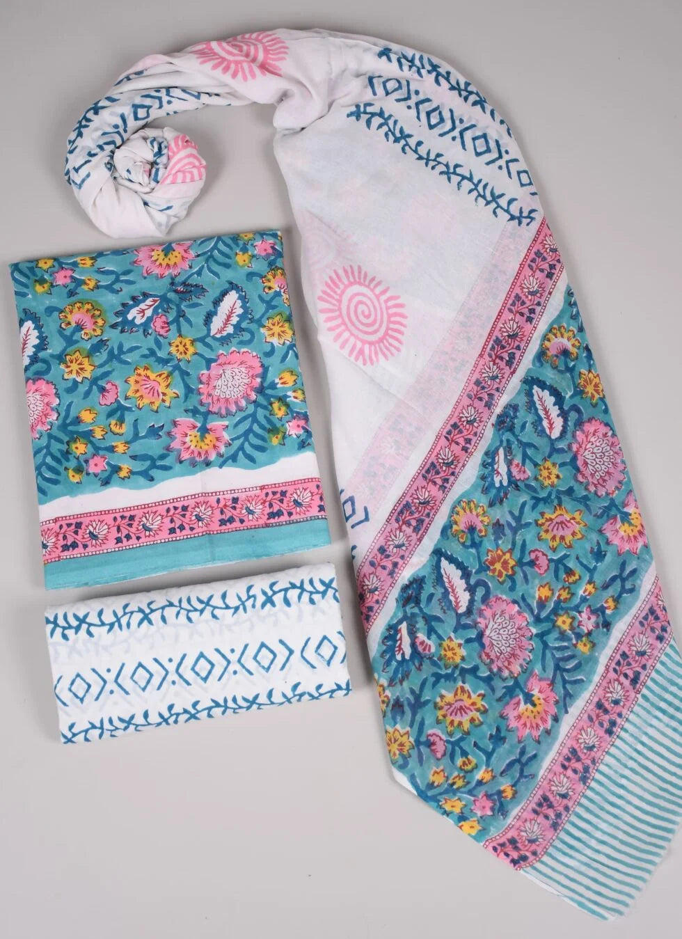Bagru Grace – Handblock Cotton Suit Set with Malmal Dupatta