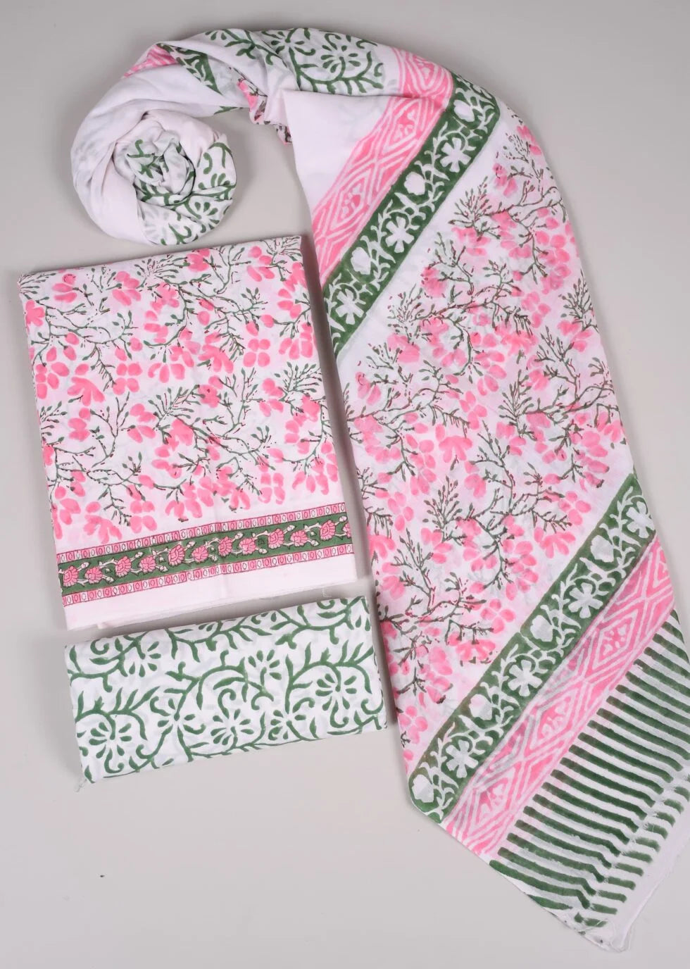 Bagru Grace – Handblock Cotton Suit Set with Malmal Dupatta