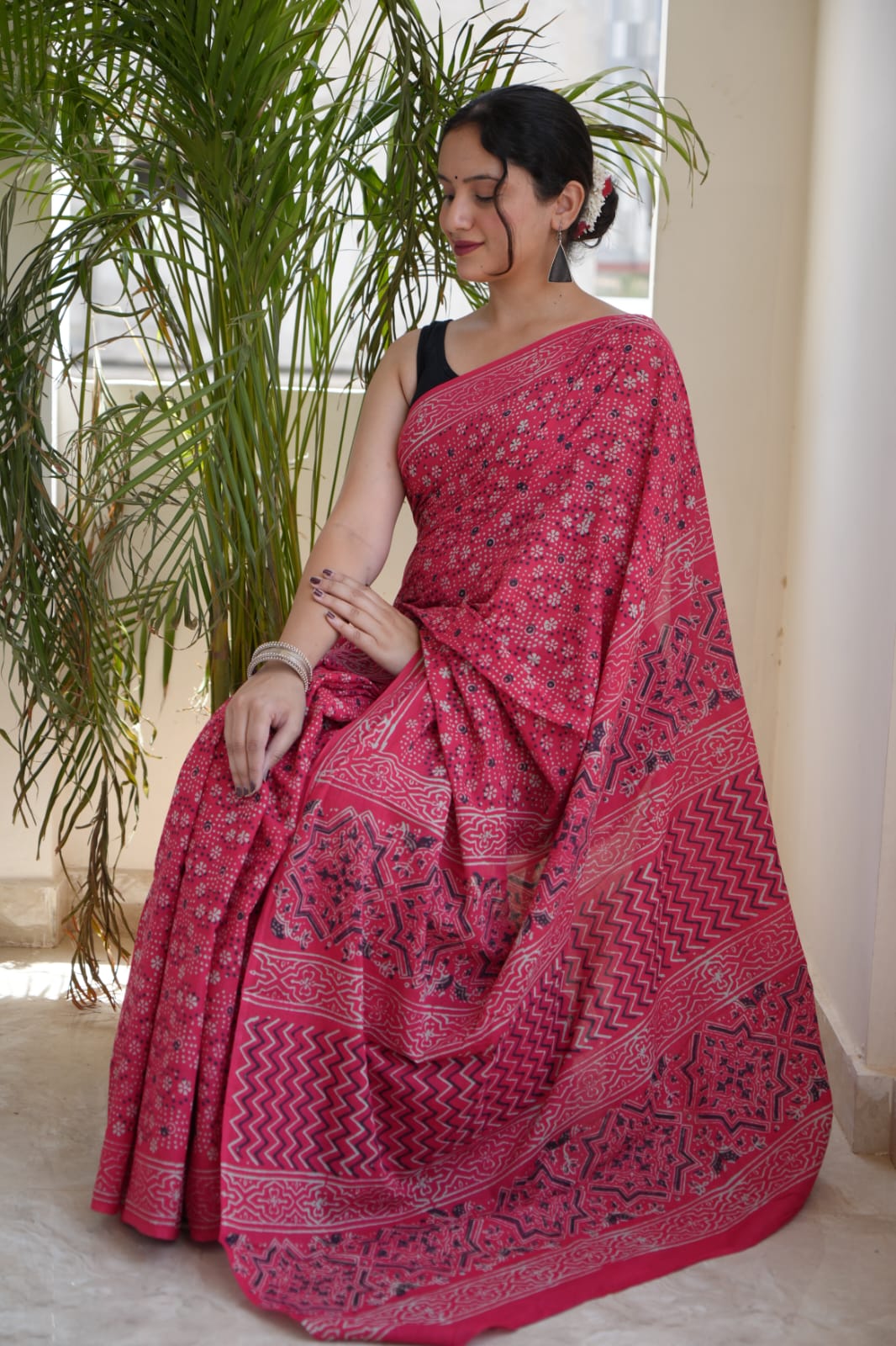 Rani Pink Traditional Print Handblock Mulmul Saree